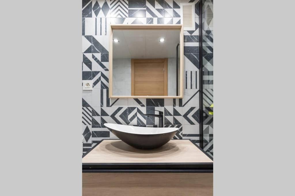 Santander Apartment Zaragoza Bagian luar foto